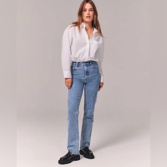 Abercrombie & Fitch Denim - Abercrombie 90s Straight Ultra High Rise Curve Love 6S